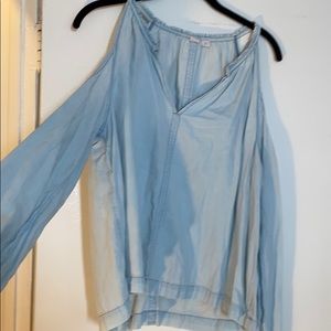 Off the shoulder long sleeve blouse